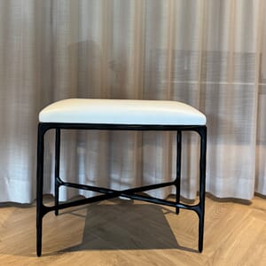 Artbench - Black Cream