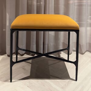 Artbench - Black Honey Plush